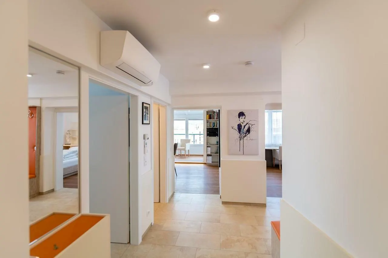 Skyflats Vienna - Belle View Apartment Austria